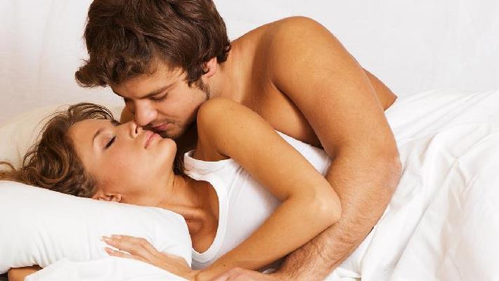 接吻才能找到性高潮的方法是什么？亲吻哪些部位有助于高潮