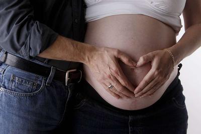 怀孕3个月被老公舔下面了怎么办？怀孕性生活要注意哪些