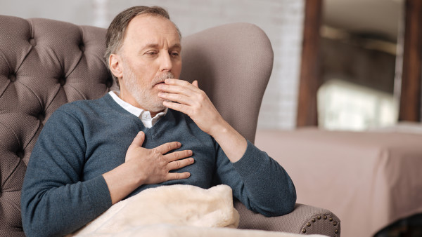 疫情期间偶尔咳嗽咽部有异物感怎么回事？偶尔咳嗽咽部有异物感的原因