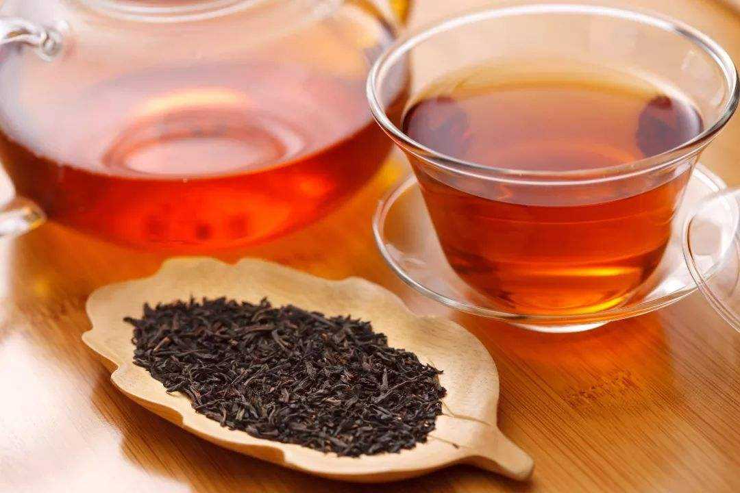 红茶的功效与作用包含消炎杀菌吗？切忌空腹喝红茶