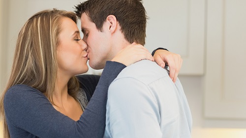 男女接吻带来的好处有哪些 男女接吻存在什么禁忌
