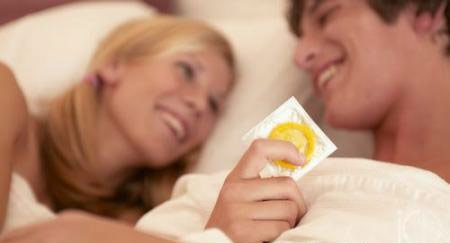 夫妻如何节省体力的爱爱 如何正确使用避孕套