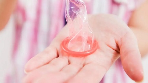 女用避孕套怎么使用好 女用避孕套的使用步骤是什么